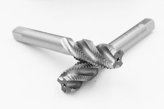 Harga yang bagus 3 Flutes Mesin Tap Bright M12x1 0 Tap Spiral Fluted Tap Solid Carbide Internal Cooling daring